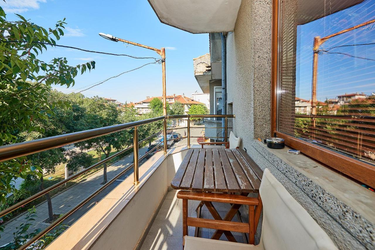 Apartment Knjaz Boris Pomorie Bagian luar foto