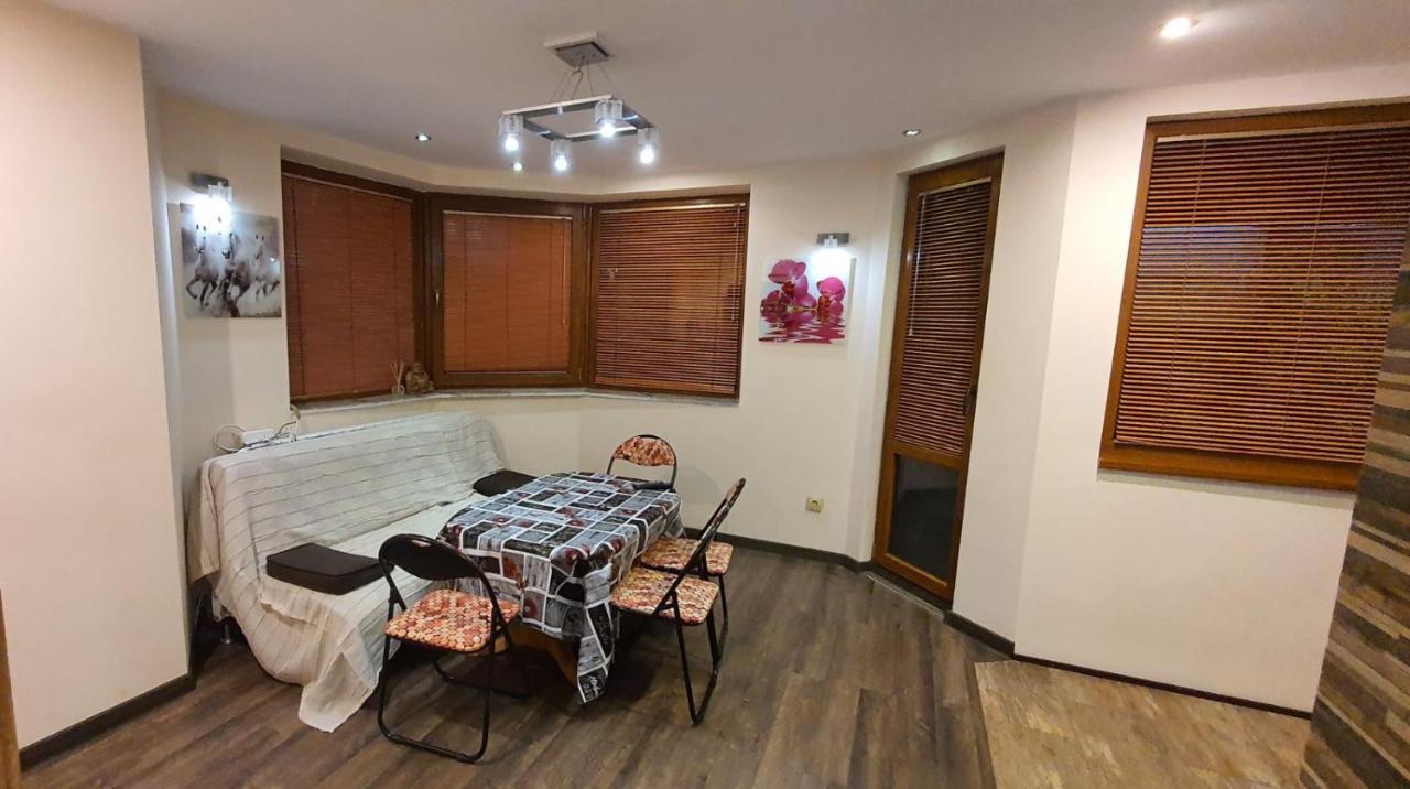 Apartment Knjaz Boris Pomorie Bagian luar foto